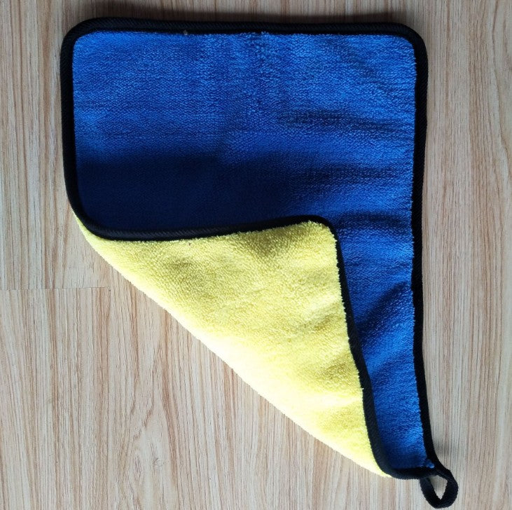 Clean Your Car Faster – Ultra Absorbent Microfiber Towel