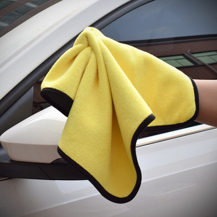 Clean Your Car Faster – Ultra Absorbent Microfiber Towel