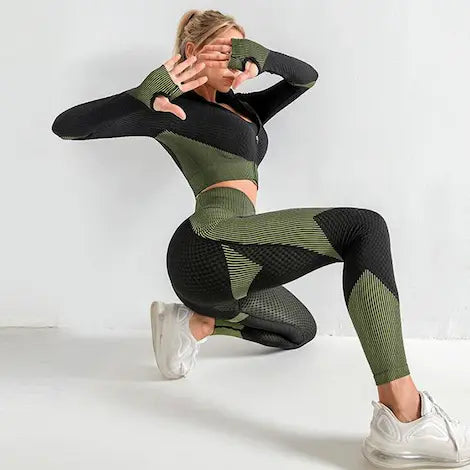 3-Piece Seamless Gym Set – Leggings, Sports Bra & Crop Top