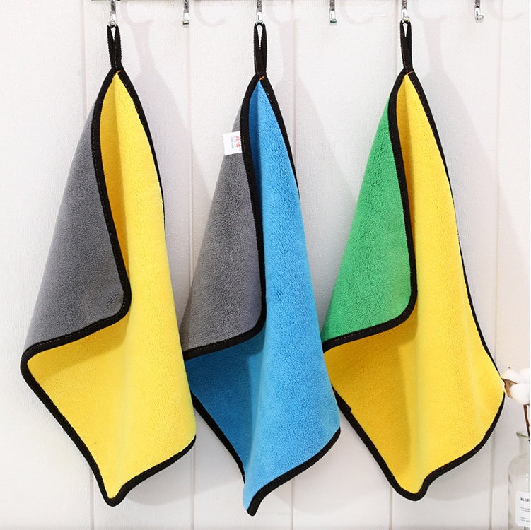 Clean Your Car Faster – Ultra Absorbent Microfiber Towel