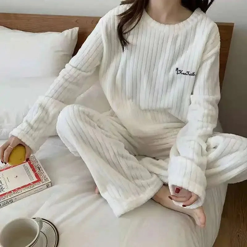 Women’s Coral Velvet Jacquard Pajama Set – Soft and Warm