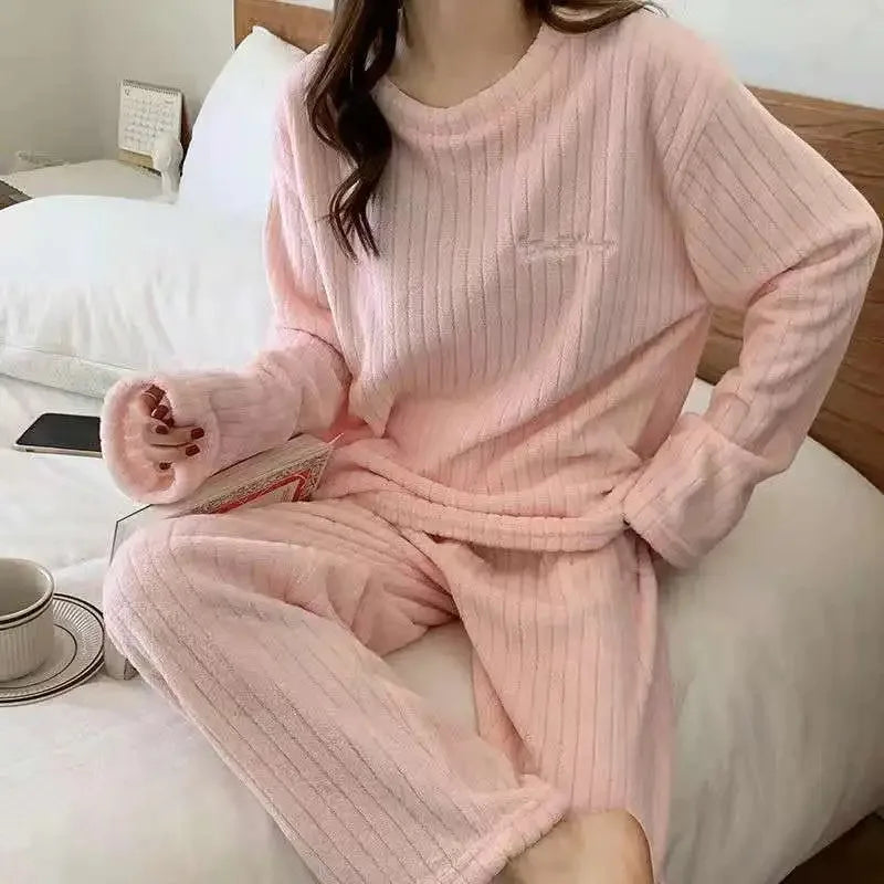 Women’s Coral Velvet Jacquard Pajama Set – Soft and Warm
