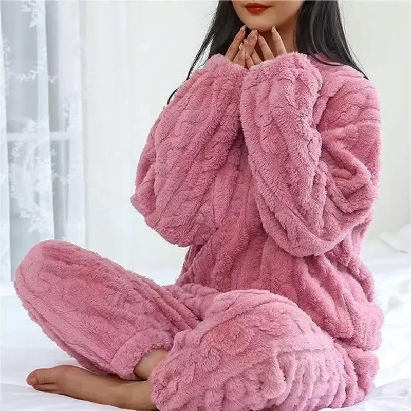 Women’s Coral Velvet Jacquard Pajama Set – Soft and Warm