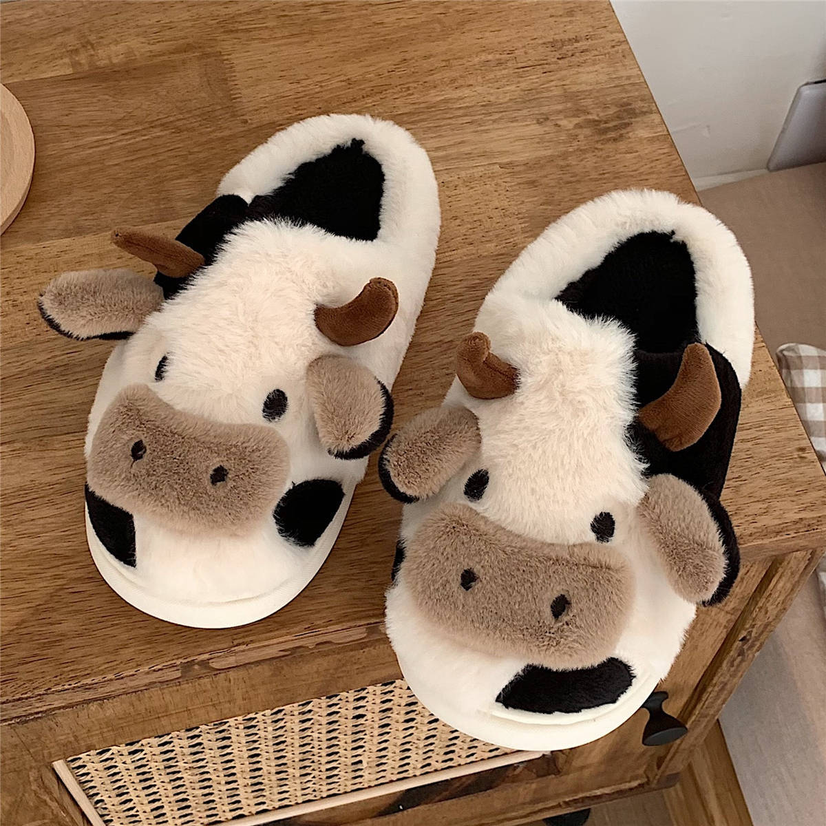Cow Plush Slippers – Cute Kawaii Soft Indoor Shoes